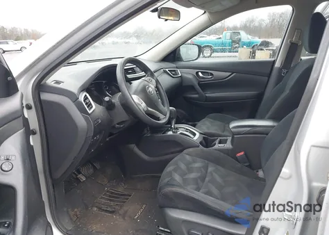 2015 Nissan Rogue Sv z USA, uszkodzony, nr VIN 5N1AT2MT7FC835561